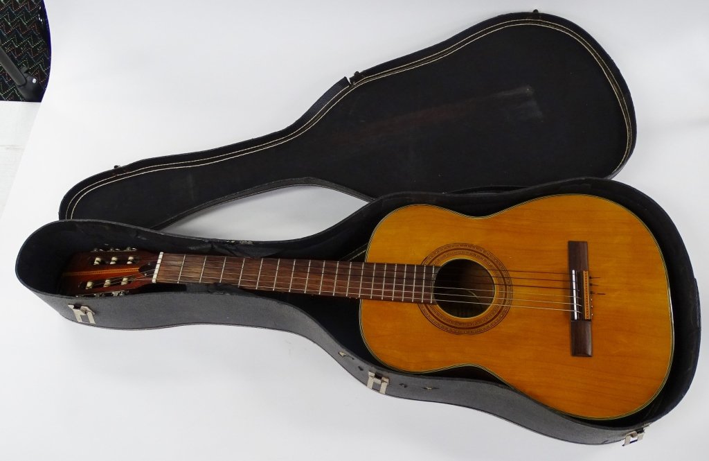 ESPANA 6 STRING ACOUSTIC GUITAR (1 of 4)