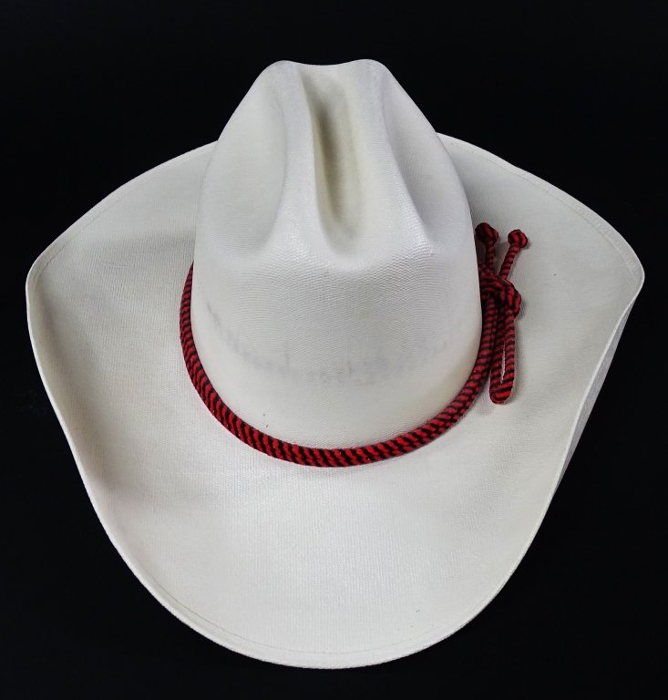 WHITE COWBOY HAT MADE IN MEXICO: The cowboy hat is a beloved, recognizable symbol of the American West. Big hat made in Mexico. Size 7 1/4 58. Will not ship can refer local shippers.