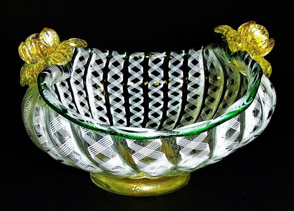 IMPORTANT MURANO VENETIAN RIBBON GLASS BASKET (1 of 4)