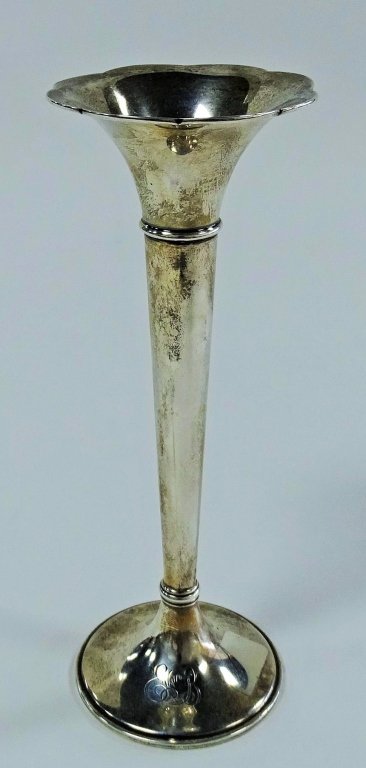 TIFFANY & CO. STERLING FLUTED FLOWER BUD VASE (1 of 4)