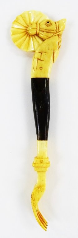 NANTUCKET FIGURAL CARVED BONE PIE KRIMPER: Early 20th century Nantucket figural carved bone pie crimper in the form of a horse. Also referred to as Marine Ivory this piece is carved from Whale Bone. Measures approx. 7.75" in length. Shipping t