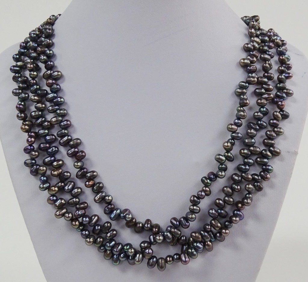VINTAGE TAHITIAN PEARL & 14KT YG NECKLACE: A triple strand Tahitian Pearl necklace with 14kt yellow Gold vermeil slide clasp. Pearls measure approx. 2mm, in wonderful multicolored spread of Purples, Blues, and Metallics. Measures approx. 18" i