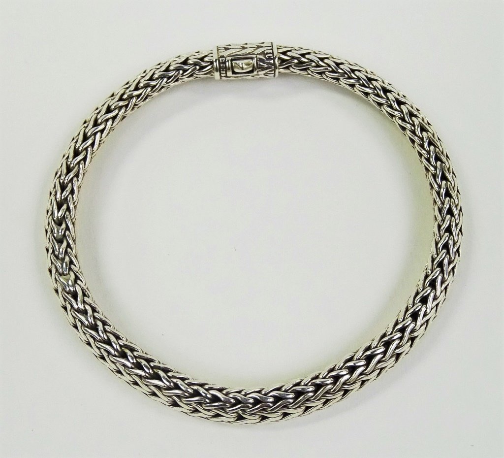JOHN HARDY STERLING SILVER DESIGNER BRACELET (1 of 2)