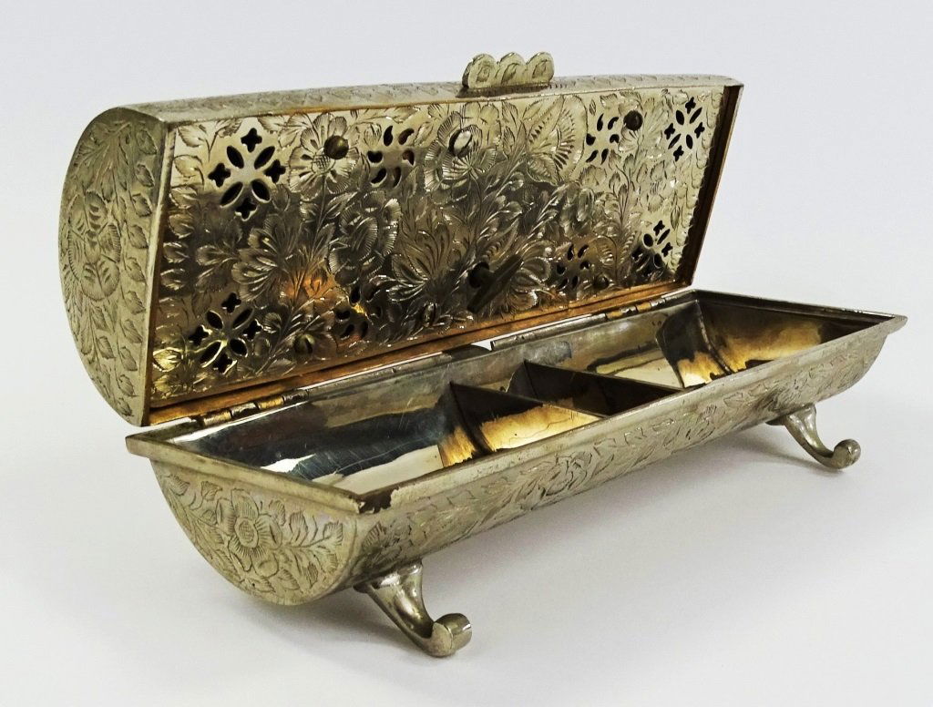 ANTIQUE HAND CHASED SILVERPLATE MUSIC BOX (1 of 2)