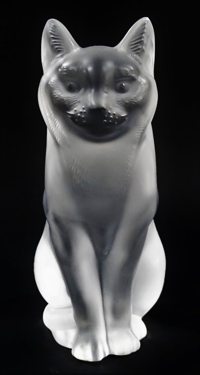 LALIQUE FRANCE MOLDED CRYSTAL 'CHAT ASSIS' FIGURE (1 of 4)