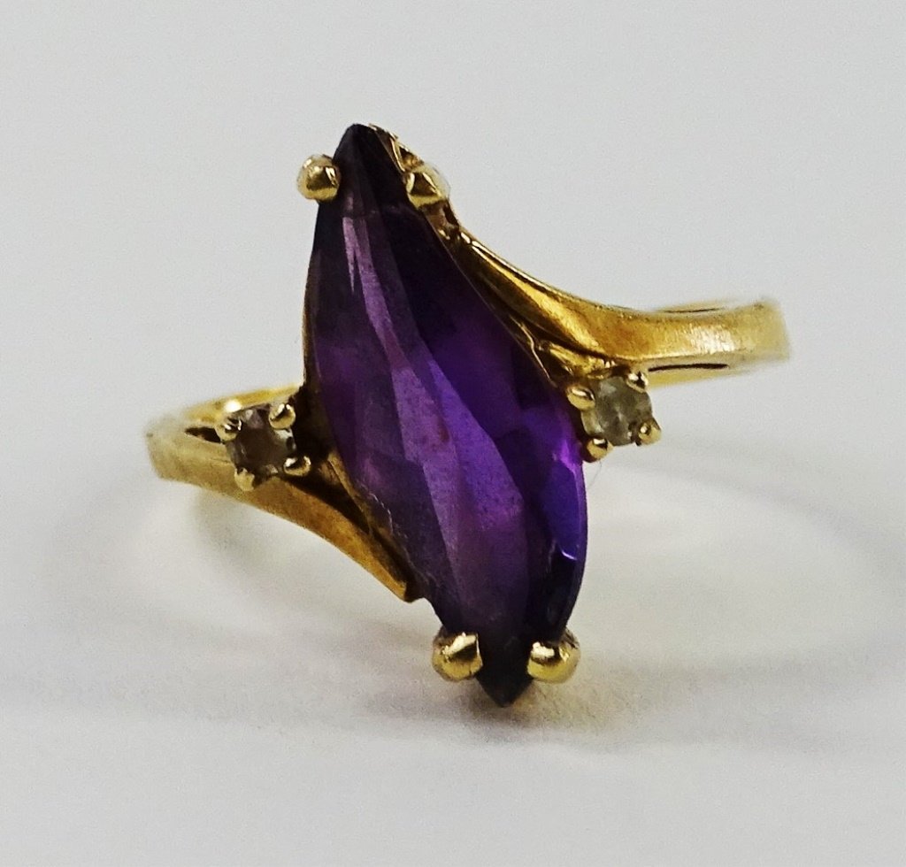 VICTORIAN 10KT GOLD AMETHYST & DIAMOND LADIES RING (1 of 4)