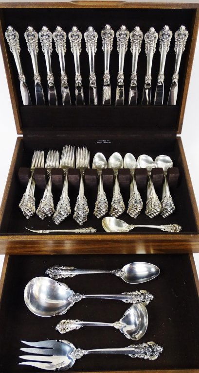 78PCS WALLACE GRAND BAROQUE STERLING FLATWARE (1 of 3)