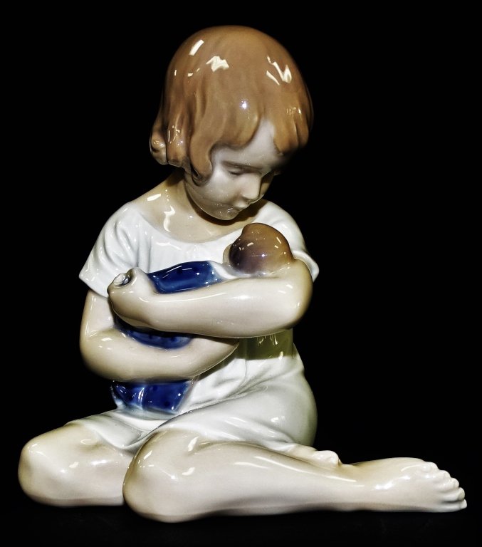 ROYAL COPENHAGEN #1938 GIRL HOLDING DOLL FIGURINE (1 of 5)
