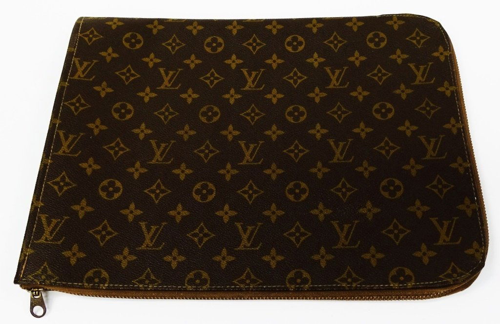 VINTAGE LOUIS VUITTON MONOGRAM FOLDER BAG (1 of 4)