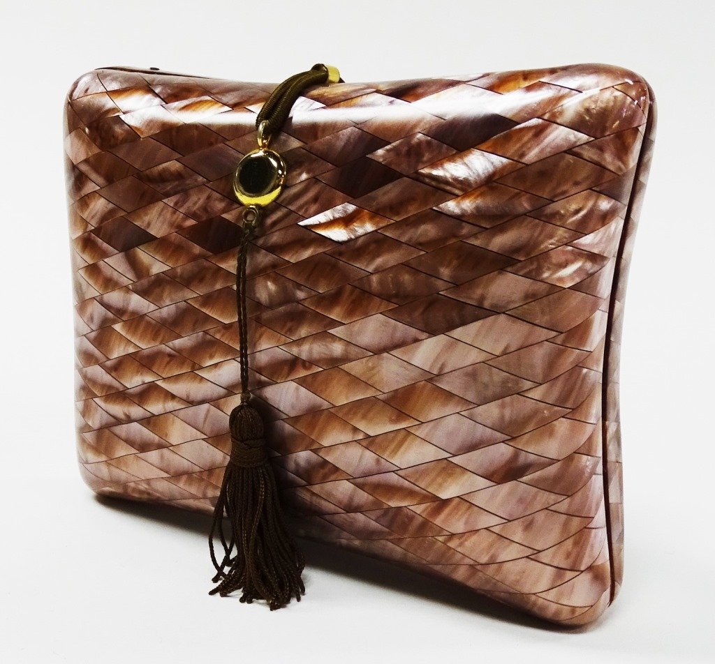 LADIES VINTAGE HINGED EVENING CLUTCH HANDBAG (1 of 4)