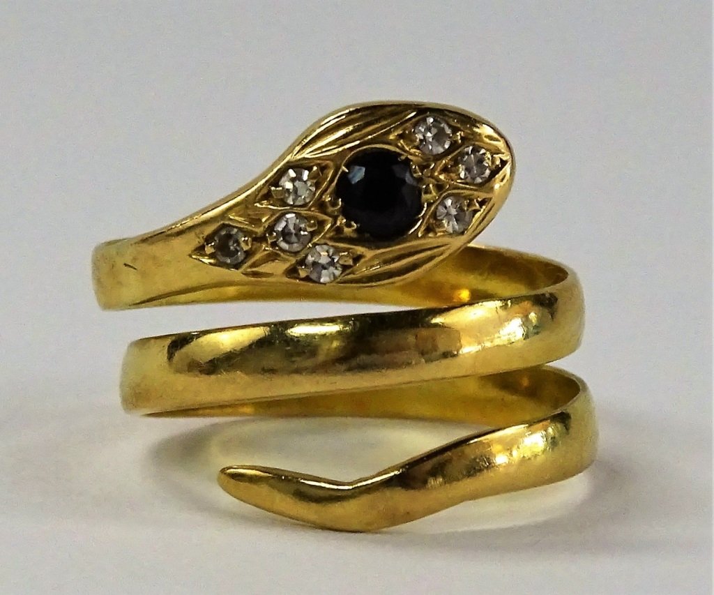 LADIES 18KT YG SAPPHIRE & DIAMOND COBRA RING (1 of 3)