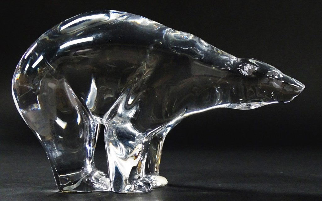 BACCARAT CRYSTAL GLASS SCULPTURE OF A POLAR BEAR: Baccarat signed sculpture art glass crystal Polar Bear . Measures app 7 inches length. Will ship for $25 U.S. plus insurance.