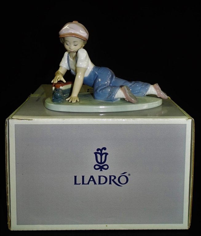 LLADRO PORCELAIN 'ALL ABOARD' FIGURE # 7619 (1 of 3)