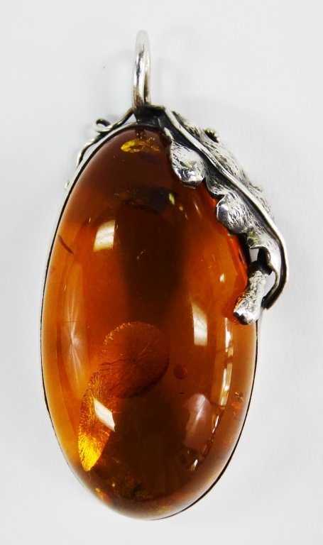ANTIQUE STERLING SILVER FRAMED AMBER PENDANT (1 of 3)