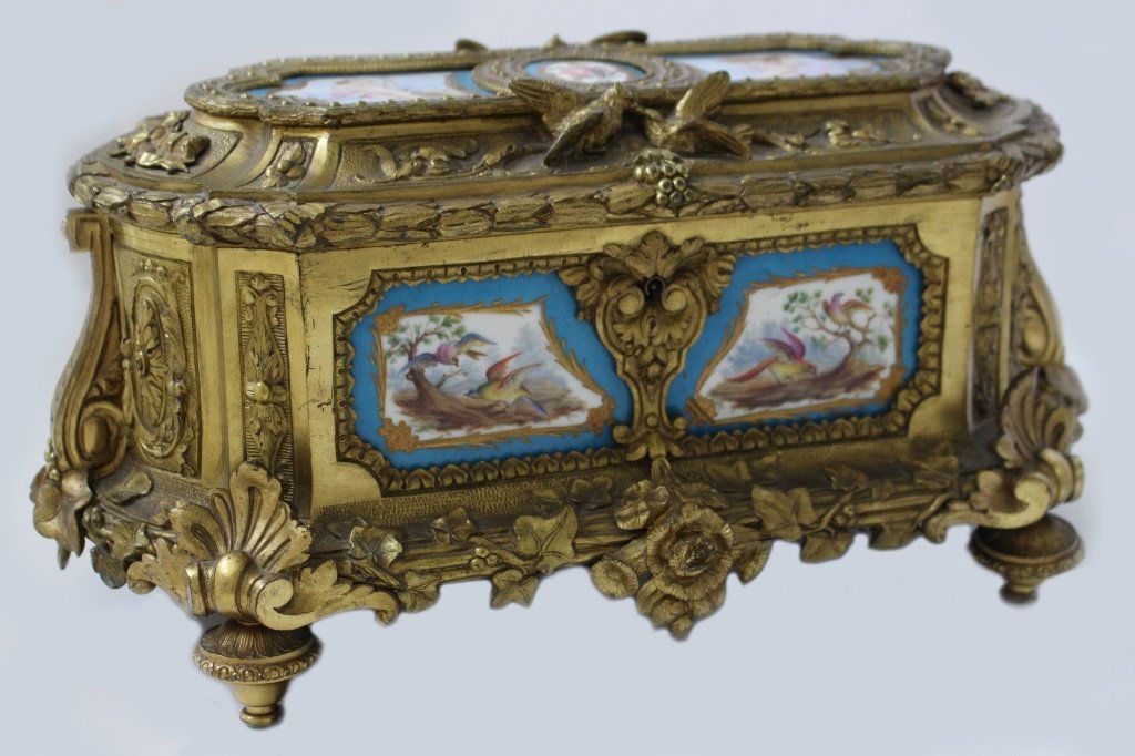 FABULOUS 19TH C SEVRES BRONZE HUGE JEWELRY CASKET (1 of 6)