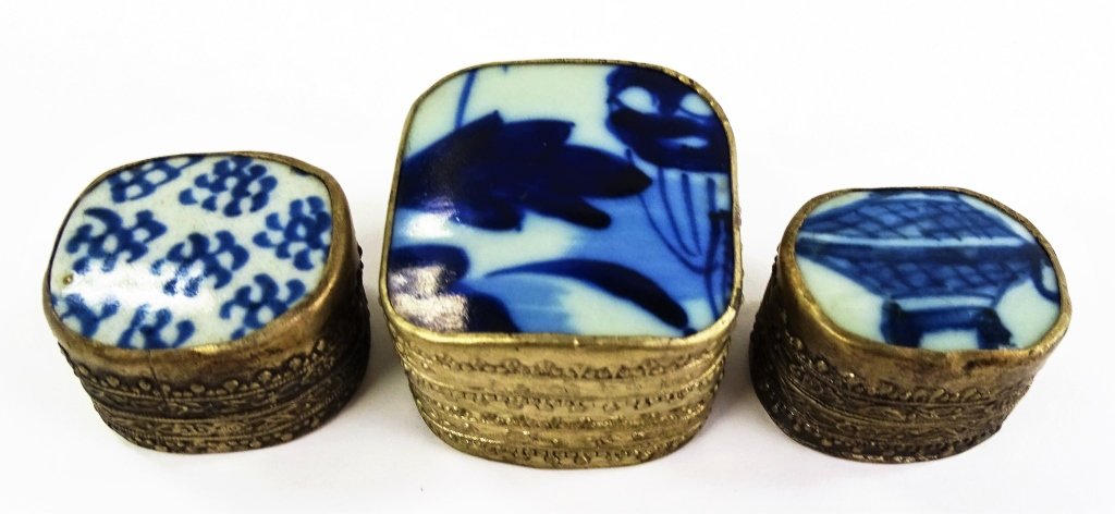3 CHINESE PORCELAIN SILVER TRINKET BOX'S (1 of 4)