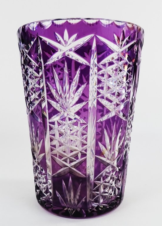 BOHEMIAN CUT CRYSTAL TO CLEAR AMETHYST VASE (1 of 4)
