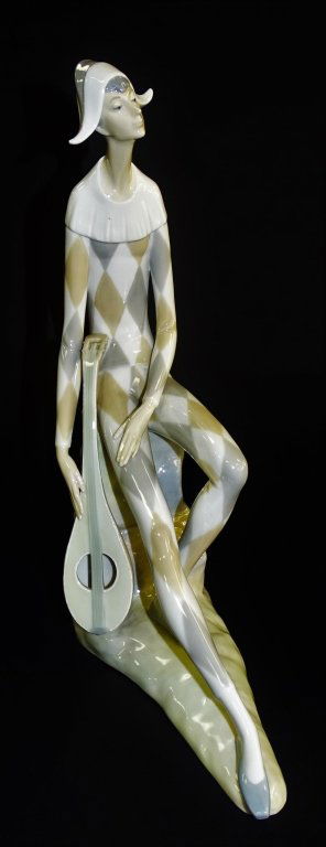 NAO LLADRO 'HARLEQUIN' PORCELAIN FIGURE #0028 (1 of 4)