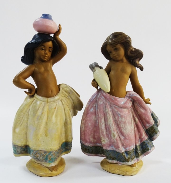 PAIR OF PORCELAIN LLADRO LITTLE PEASENT GIRL GRES (1 of 3)