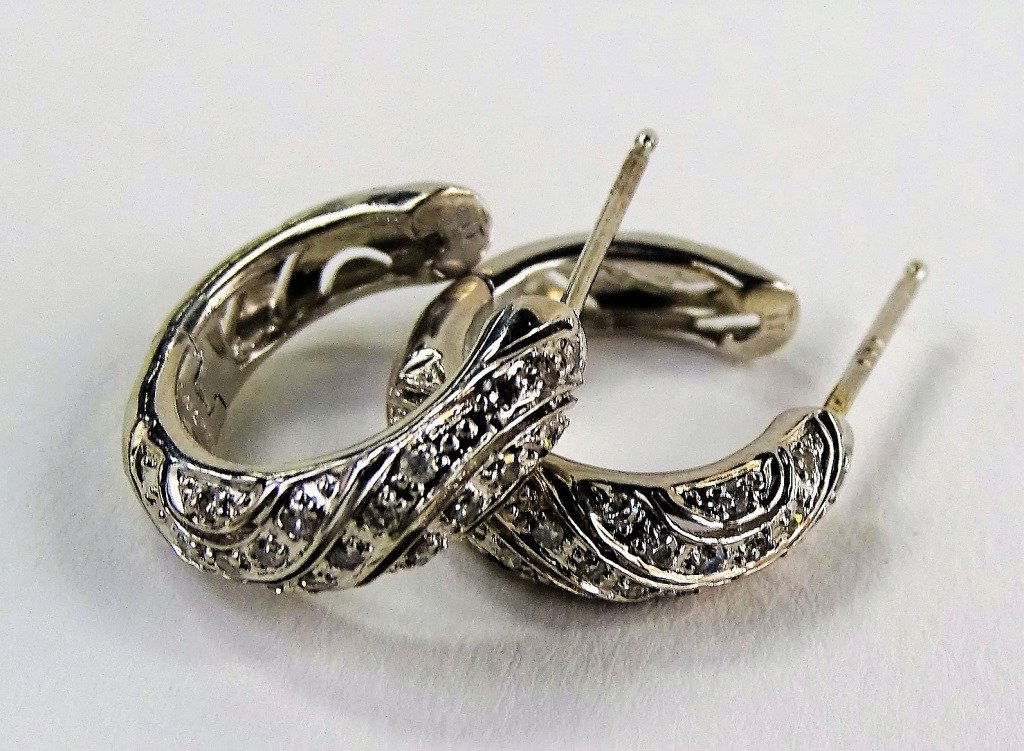 PR LADIES 14KT WG DIAMOND CHIP HUGGIE EARRINGS (1 of 3)