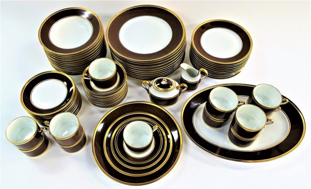 GINORI PORCELAIN DINNERWARE (75 PIECE SET) (1 of 4)