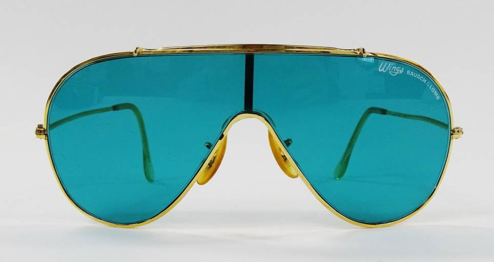Wings Bausch Lomb Gold Tone Aviator Sunglasses
