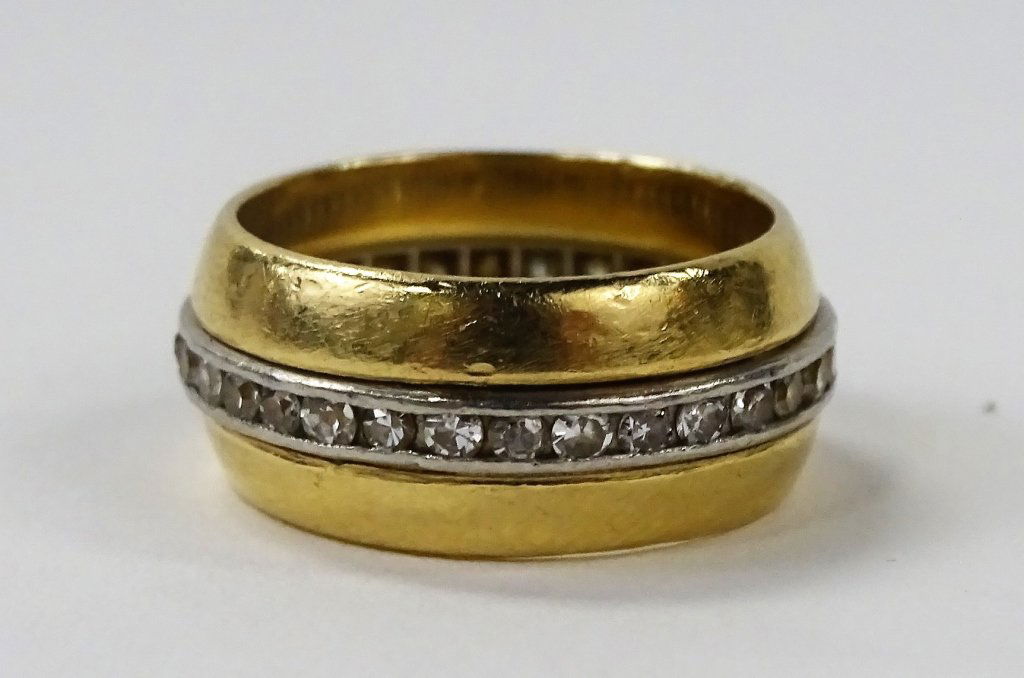 LADIES 14KT YELLOW GOLD DIAMOND ETERNITY BAND RING (1 of 2)