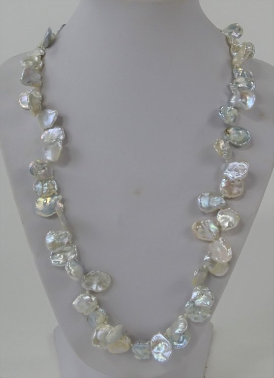 LADIES FANCY KESHI PEARL BEADED NECKLACE (1 of 3)
