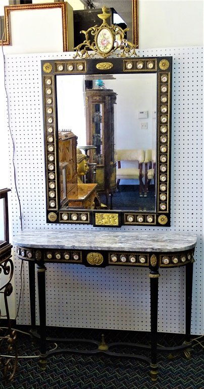 MEDALLION BRONZE ORMOLU MIRROR&CONSOLE TABLE SET (1 of 1)