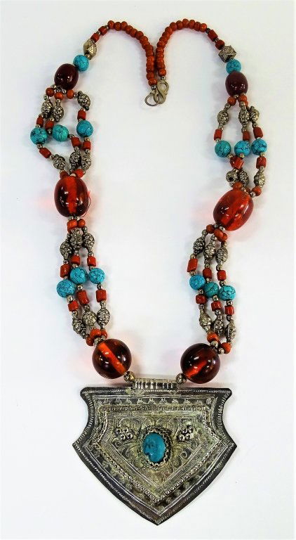 NATIVE AMERICAN LARGE SILVER TURQUOISE NECKLACE (1 of 2)