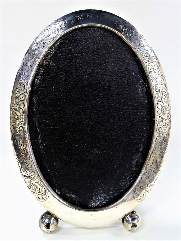 LARGE OVAL STERLING SILVER FOOTED PICTURE FRAME (1 of 4)