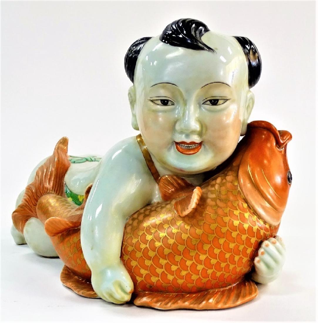 CHINESE REPUBLIC PERIOD PORCELAIN OPIUM PILLOW (1 of 5)