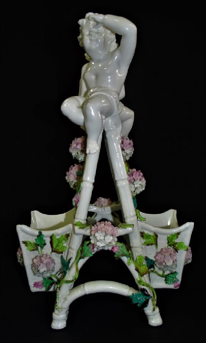 VINTAGE PORCELAIN BLANC DE CHINE TWO CHERUBS (1 of 4)