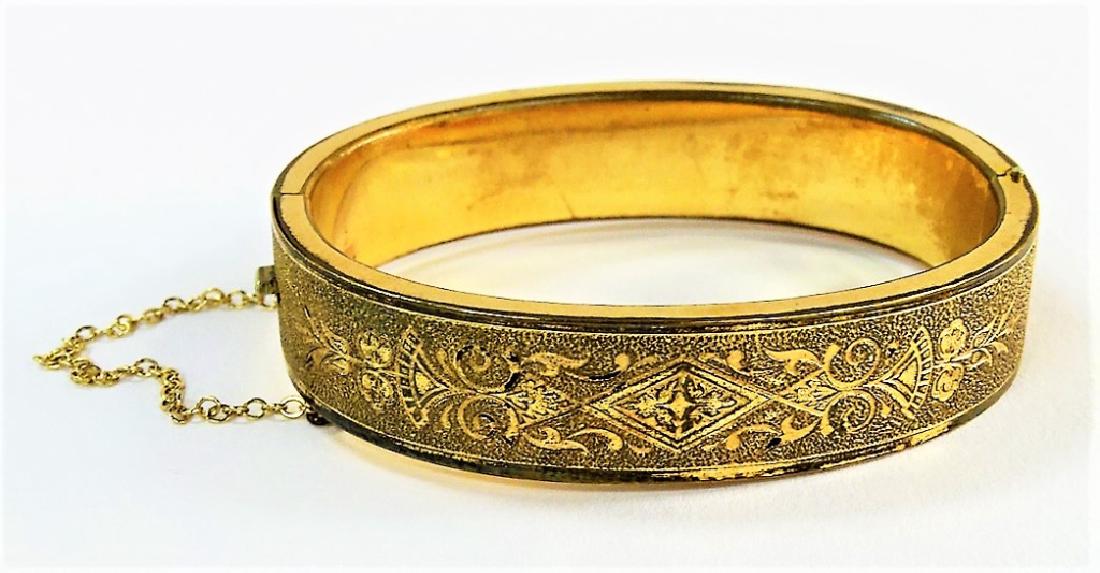 VICTORIAN GOLD FILLED HINGED BANGLE BRACELET (1 of 2)