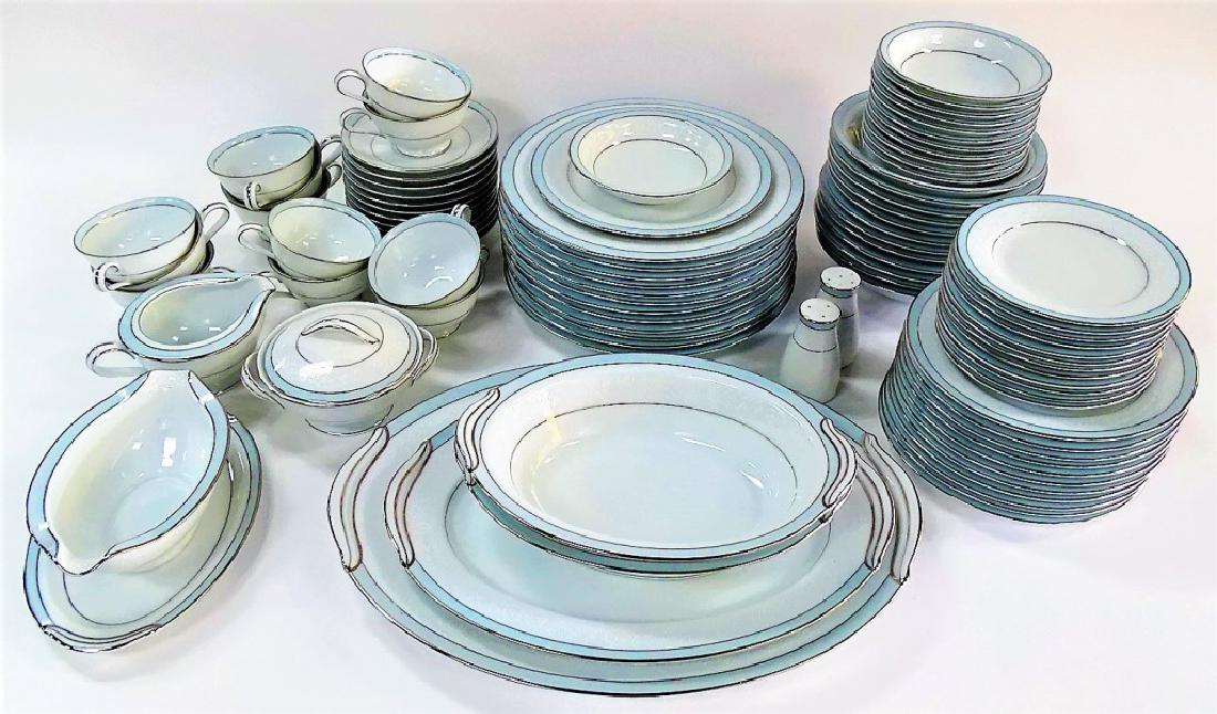 NORITAKE PORCELAIN DINNERWARE SERVICE FOR 12 (1 of 3)