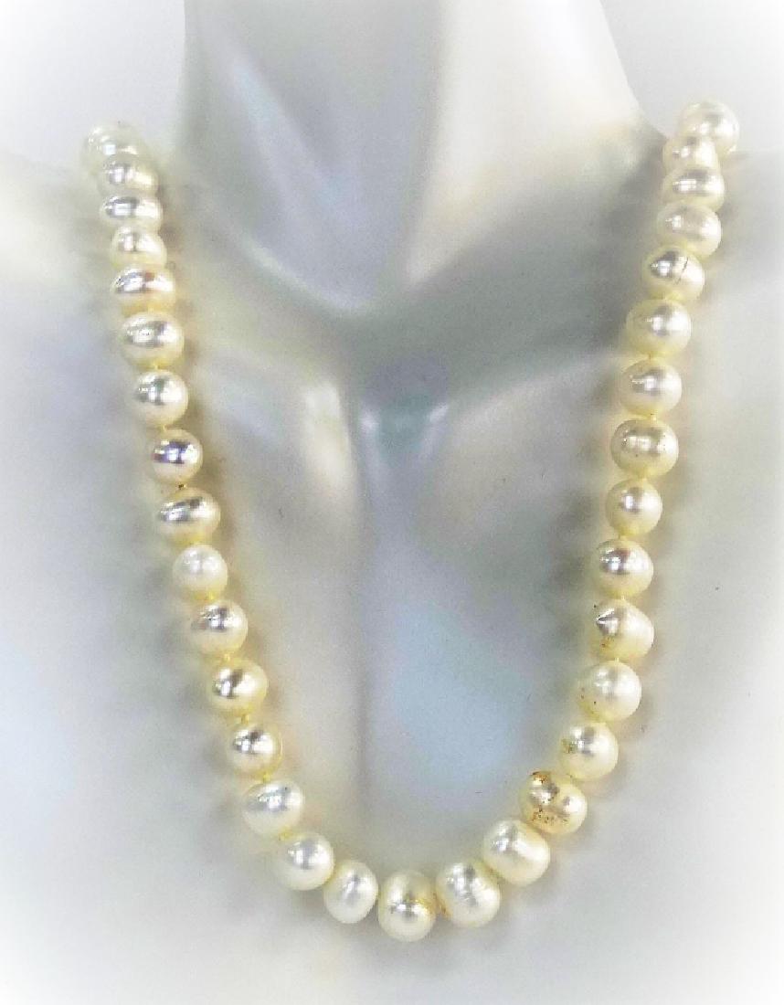 VINTAGE WHITE AYOKA PEARL BEADED NECKLACE (1 of 2)