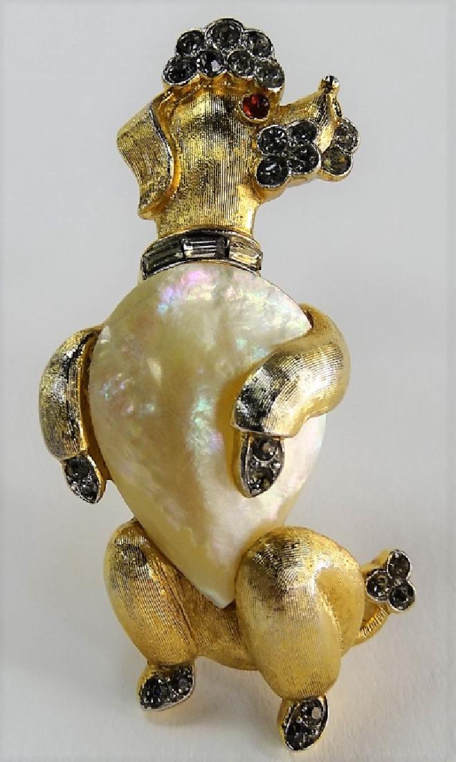 RARE VINTAGE TRIFARI STERLING JELLY BELLY DOG PIN (1 of 2)