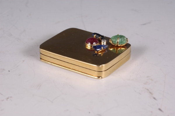 TIFFANY Retro 14k Gold Multi-Gems Pill Box