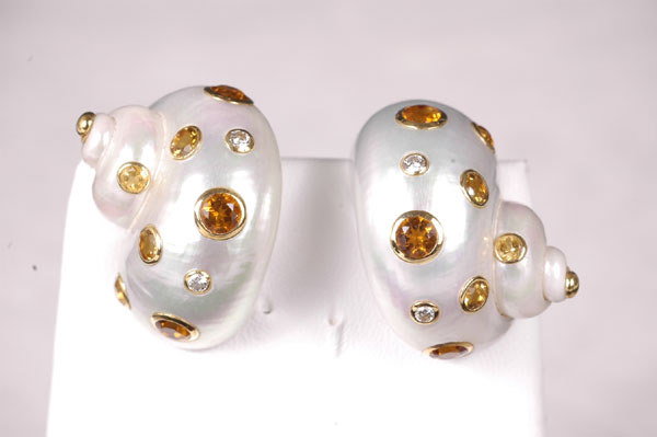 TRIANON Shell 18k Gold Citrine Diamond Earrings