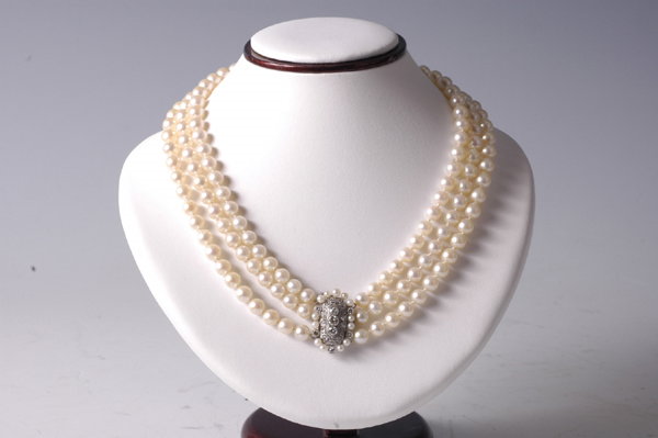 Art Deco Pearl Necklace w/ Platinum Diamond Clasp