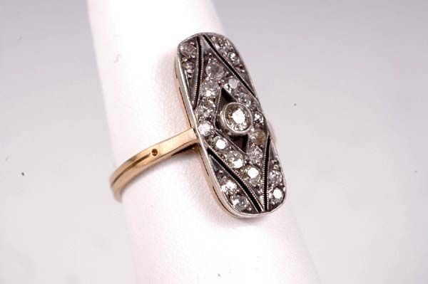 1910 Eckecerdian 18kt Gold Ring with Diamonds