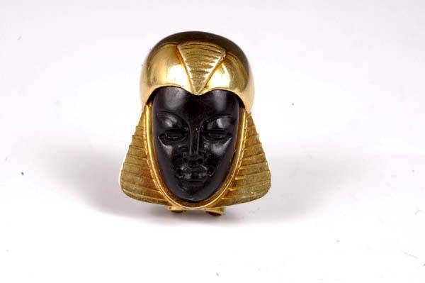 18kt Gold/Carved Onyx Pin of Nefratiti