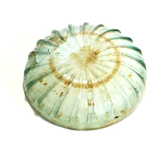 A Roman Ribbed Shallow Glass Bowl (1 of 4)