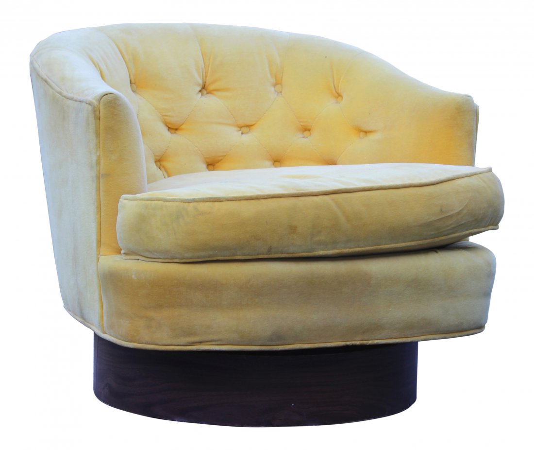 Milo Baughman For Selig Swivel Chair: Milo Baughman For Selig Swivel Chair. Gold upholstery needs cleaning. Original label under seat cushion. Size: 26 in. height, 28 in. wide, 30 in. depth.