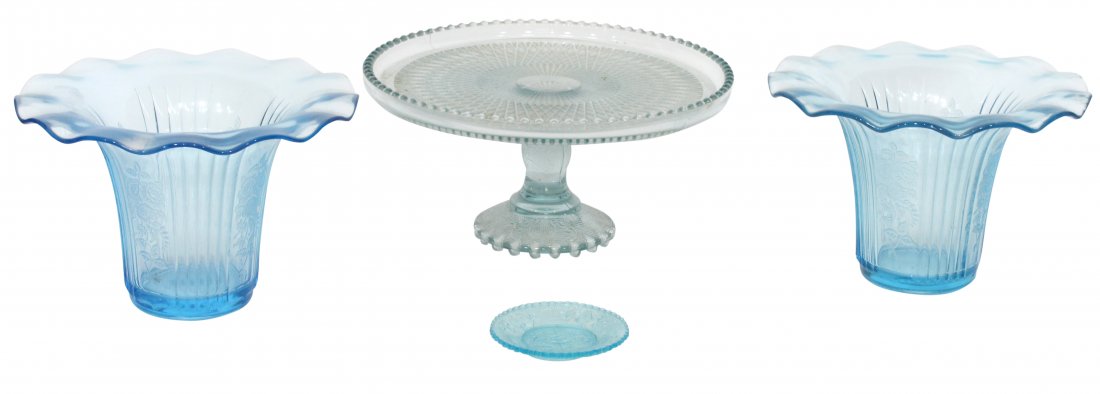 Lot of Pressed and Jeanette Glass blue depression era (1 of 4)