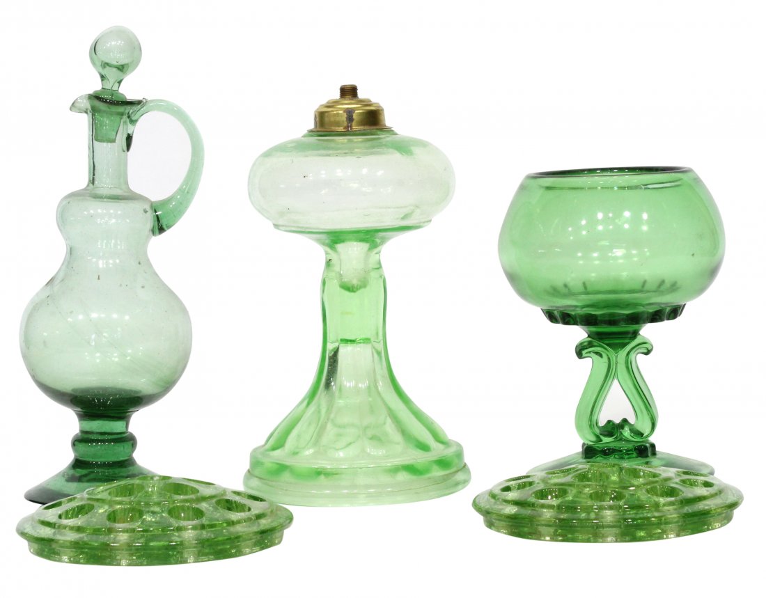 Estate Lot of Green Depression era glass (1 of 3)