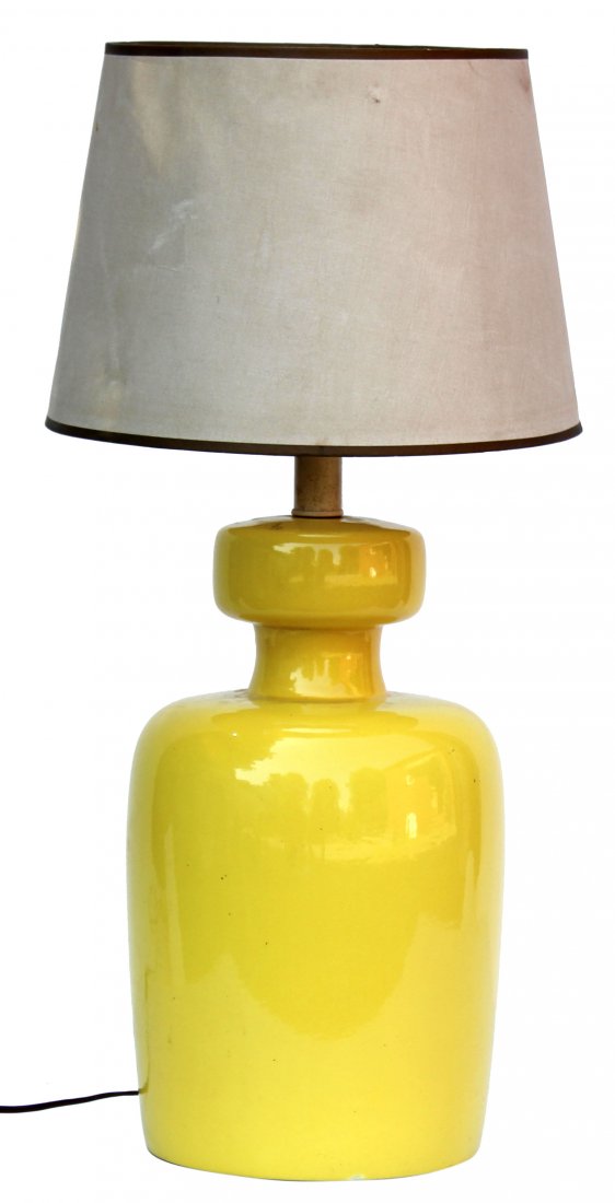 Mid Century Modern ceramic Yellow Lamp (1 of 2)