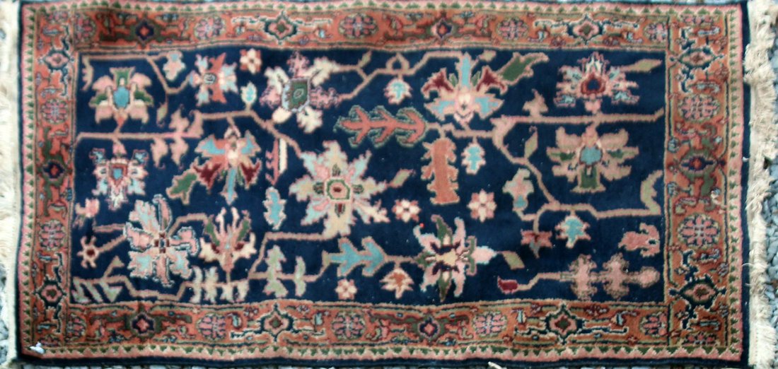Contemporary Wool Oriental Rug Serapi Pattern (1 of 2)
