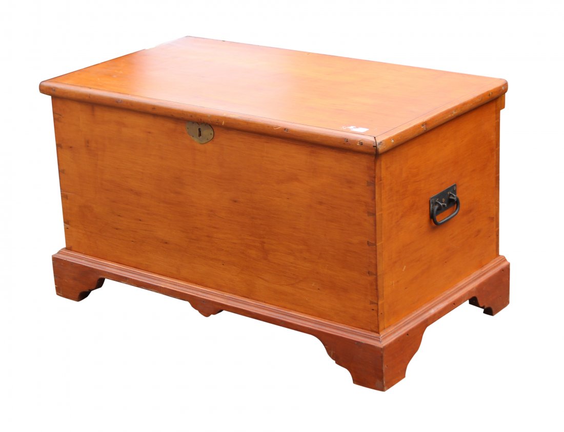 Americana Country Primitive Pine Dovetailed Blanket Box (1 of 2)