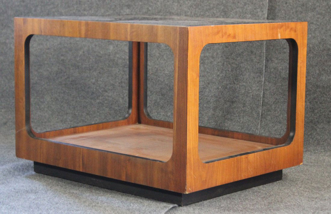 Mid Century Modern LANE END STAND WITH SMOKE GLASS TOP (1 of 3)